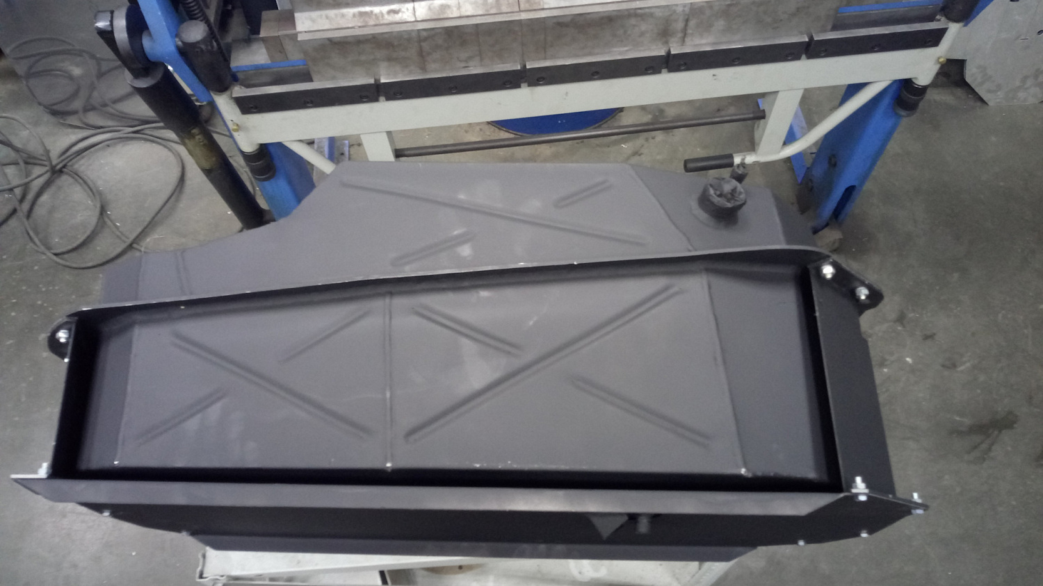 Топливный бак Pajero Sport 1 из алюминия 81 литр без защиты (стагер)